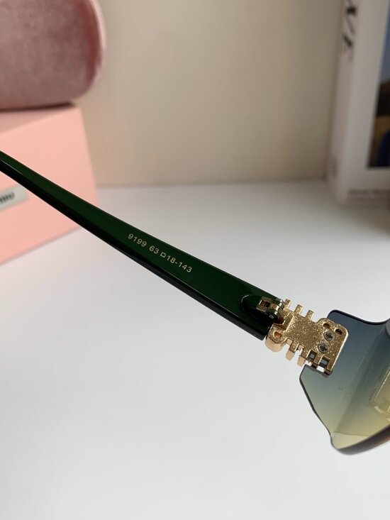 ✅NWT Authentic  MIU MIU Sunglasses main image 4